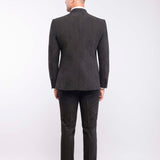 Traje "Black Legacy"