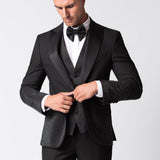 Traje negro total "Obsidian Spark"